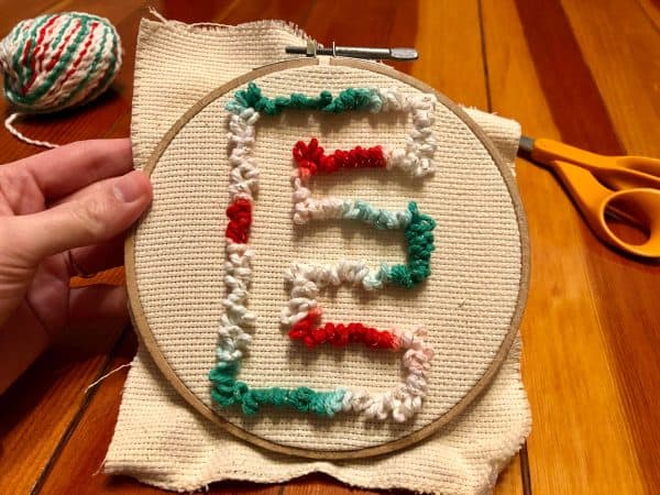 Punch Needle letter ornament. Punch Needle custom ornament. Punch Needle Personalized Christmas Ornament. Beginner punch needle project. Beginner punch  needle DIY. Punch Needle crafts. Punch Needle ideas. Christmas crafts. Christmas DIY. 