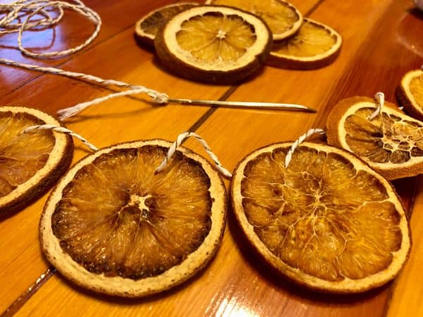 Decorative string and needle. Dried Orange Garland DIY. DIY crafts for Christmas. Holiday crafts. Homemade garland.  Holiday decor. Christmas decor.
